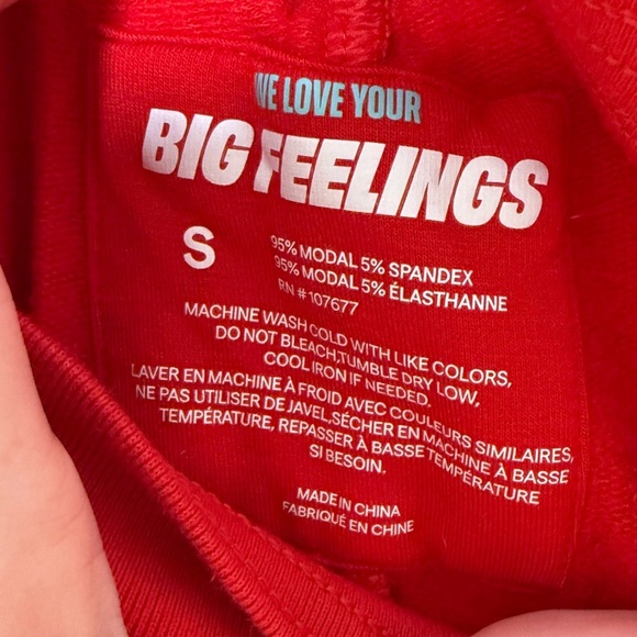 Alice+Olivia Big Feelings Slouchy Crewneck Sweatshirt & Lounge Pants Set - Picture 3 of 8